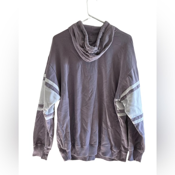 Hollister Malibu Hoodie, Size Medium - Picture 2 of 5